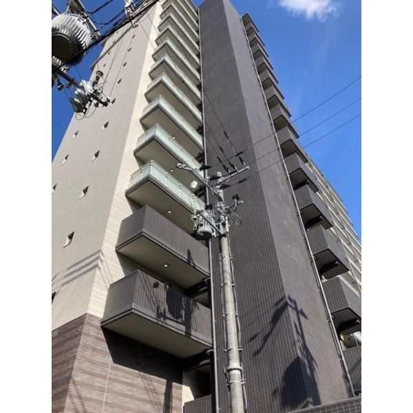 Quintet NAMBA 建物画像