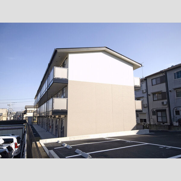 レオパレスグリーングラスⅠ 建物画像