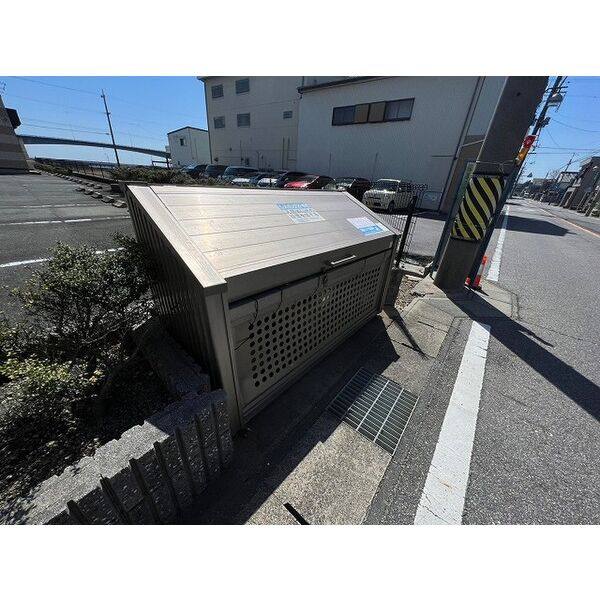 レオパレスラ　メール 室内写真9