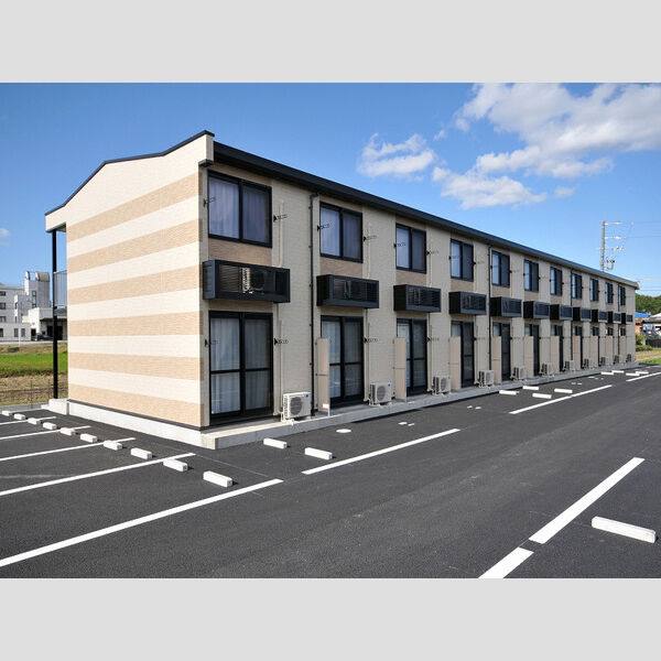 レオパレス下八重田 建物画像