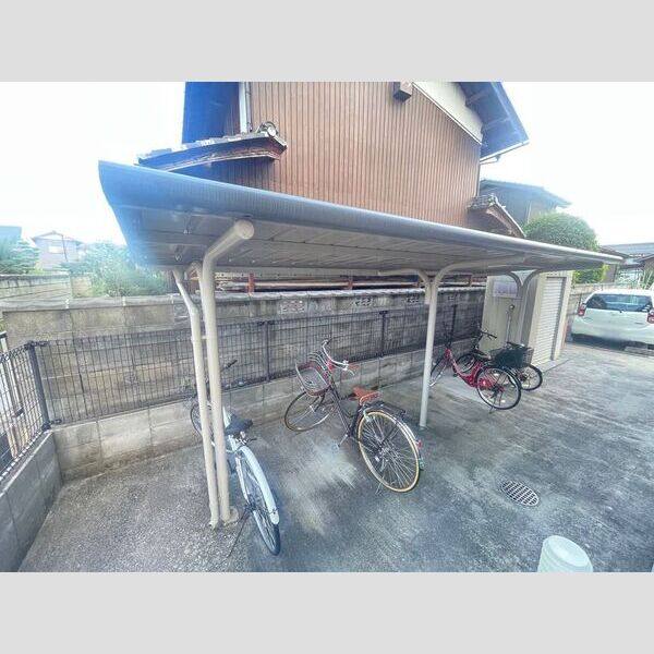 レオパレスチュラーティーダ 室内写真9