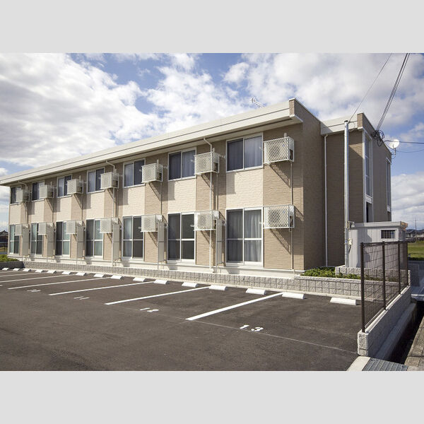 レオパレスさと 建物画像