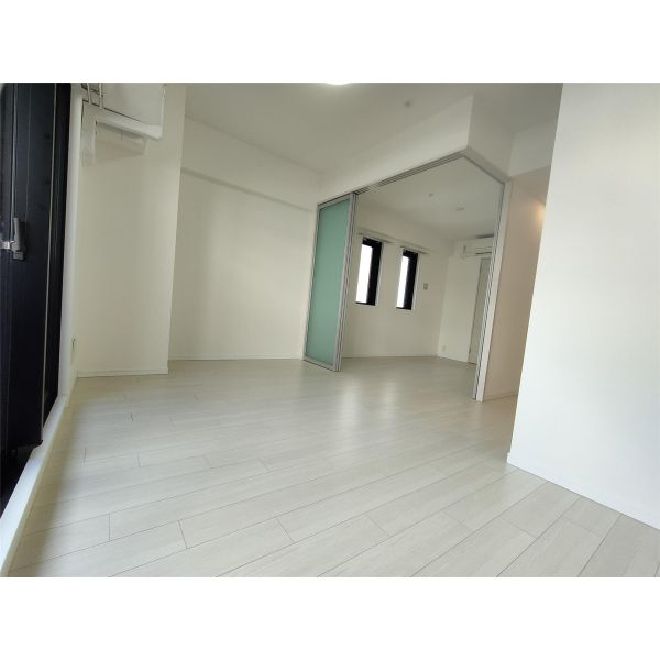 S-RESIDENCE神戸磯上通 室内写真2