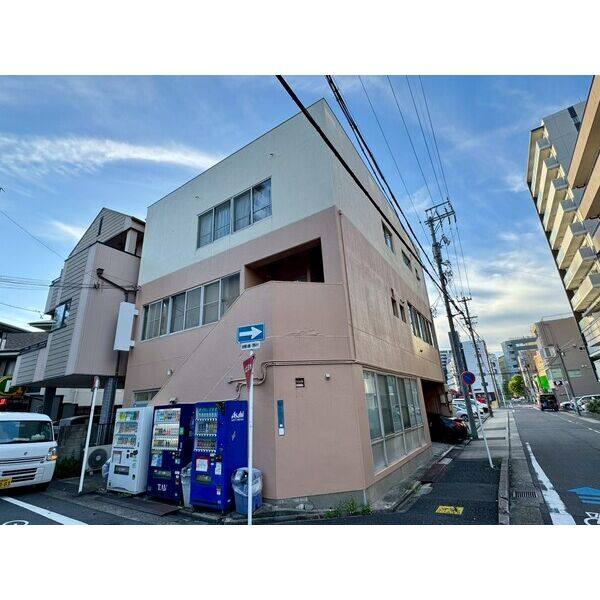 川出ビル 建物画像