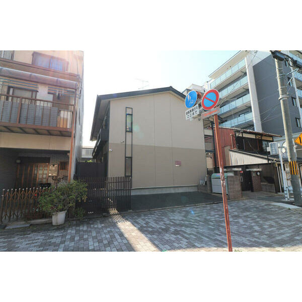 レオパレス御池 建物画像