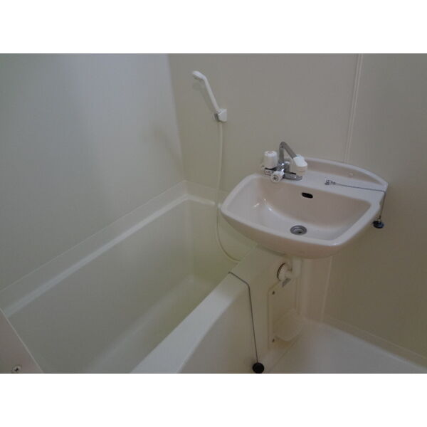 レオパレス長上 室内写真4