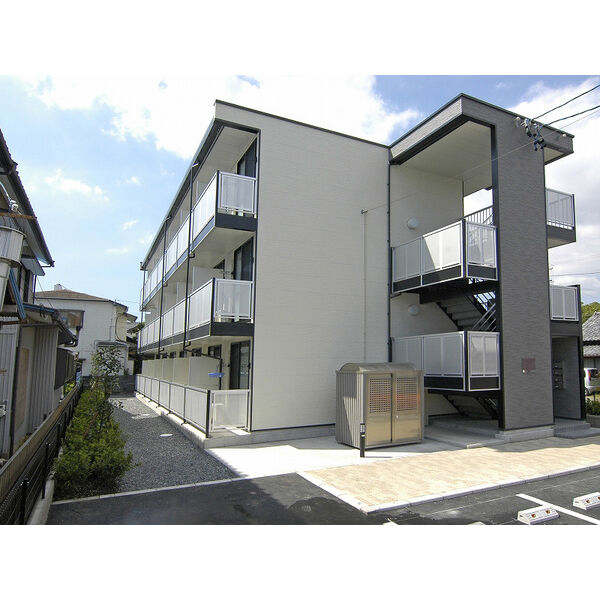 レオパレス里 建物画像
