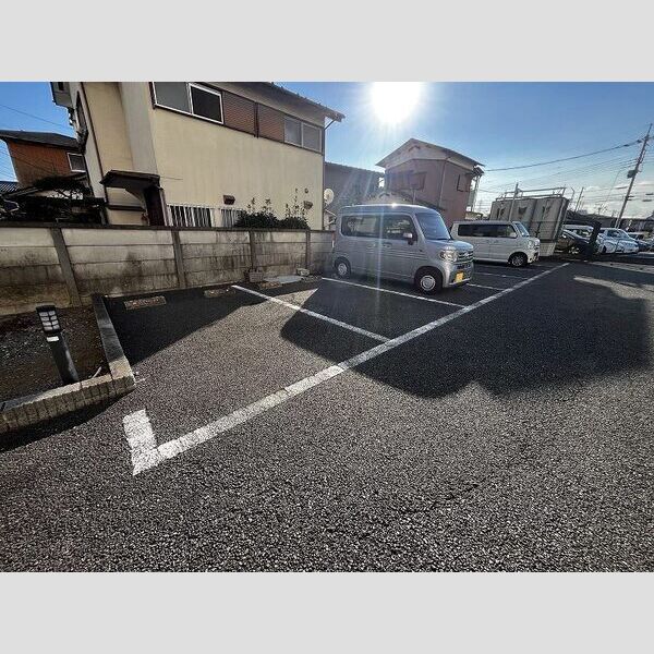 レオパレスプレシア 室内写真3