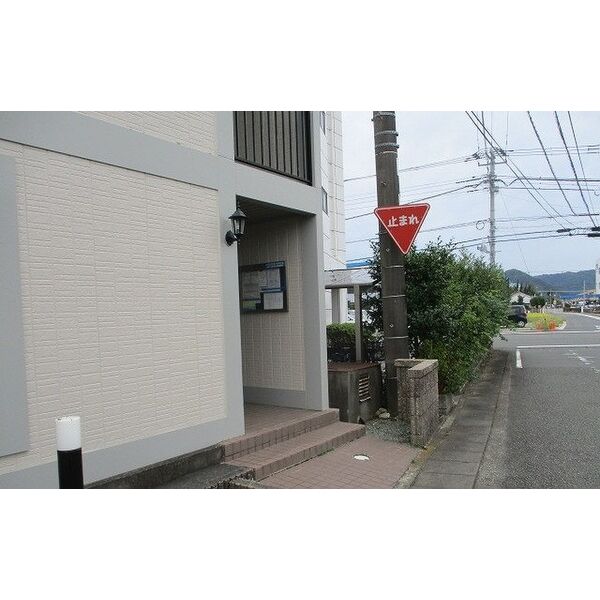 レオパレスHATAKENAKA 室内写真7