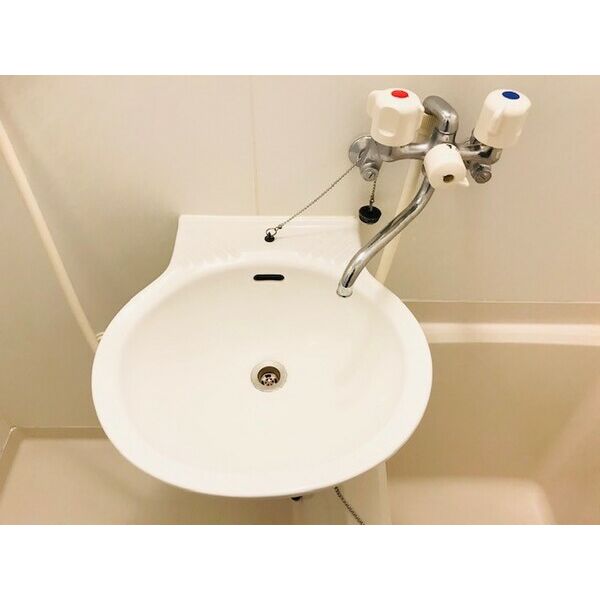 レオパレスシェソワⅢ 室内写真6