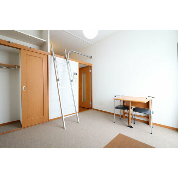 レオパレス南彦根Ⅰ番館 室内写真4