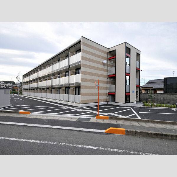 レオパレスコンファーレ四日市 建物画像
