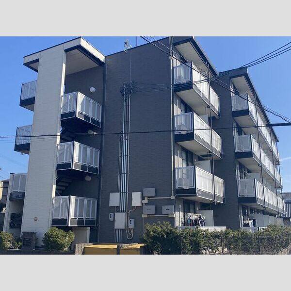 レオパレスバローネⅡ 建物画像