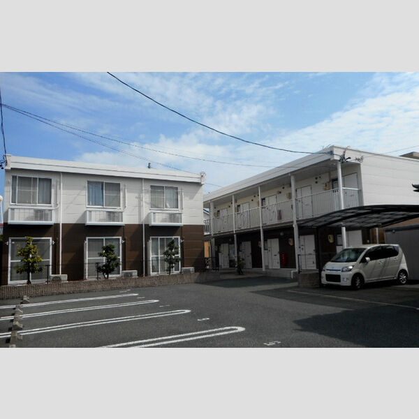 レオパレストルネード 建物画像