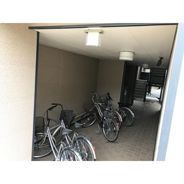 レオネクストシャルム桃山 室内写真6