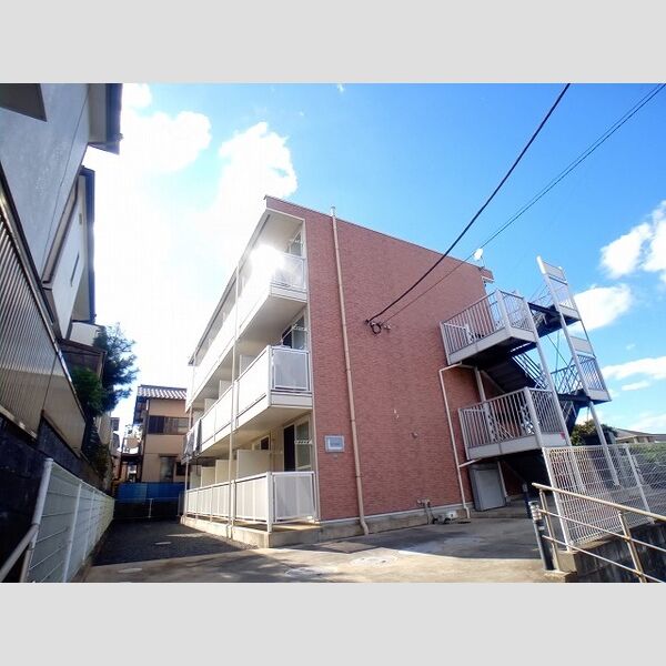 レオパレスタウン馬込沢 建物画像