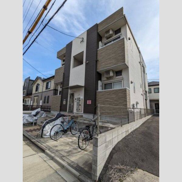 プラージュ外新町 建物画像