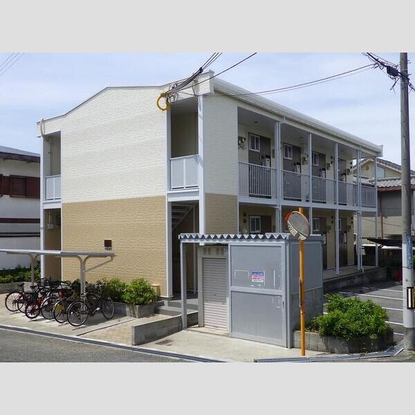 レオパレス千里山西 建物画像