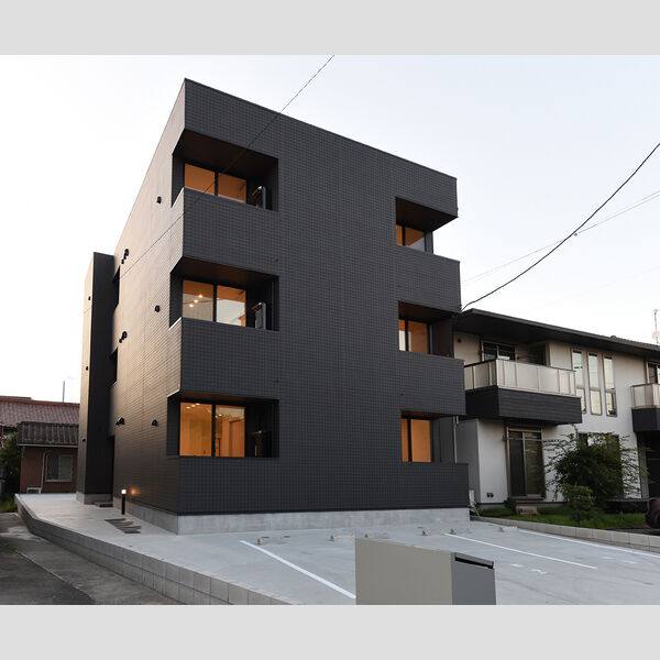 Warren hoshizakiⅢ 建物画像