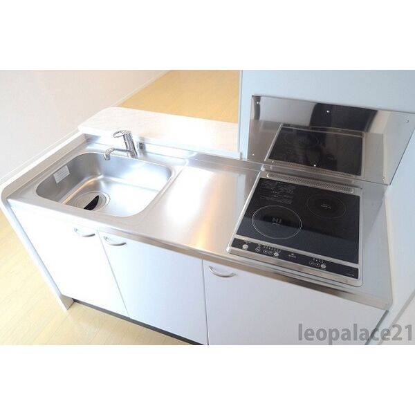 レオネクストレーヴ 室内写真3