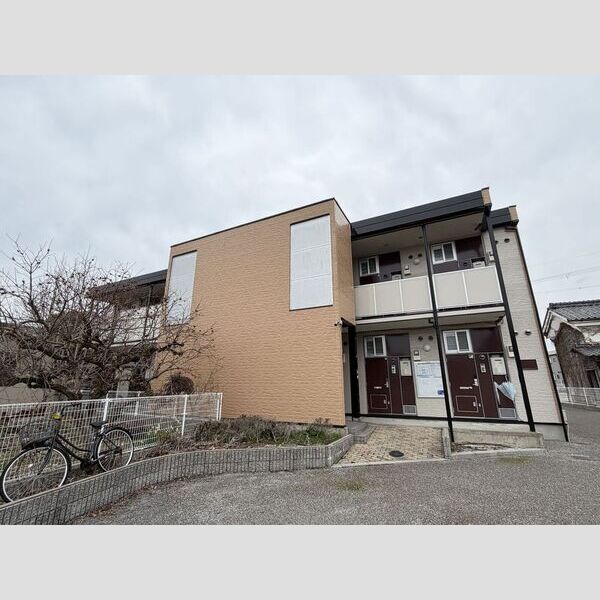 レオパレスコート ひこね 建物画像