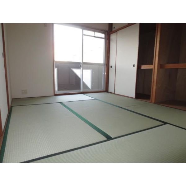 ロイヤルメゾン白浜 室内写真3
