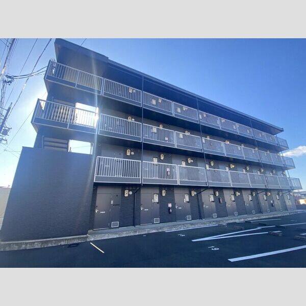 レオパレスHANANAKA 建物画像