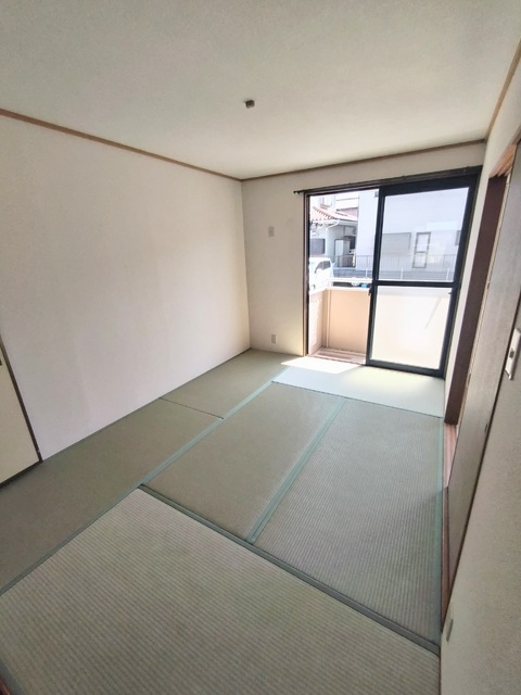 ハイツ６４８１ 室内写真2