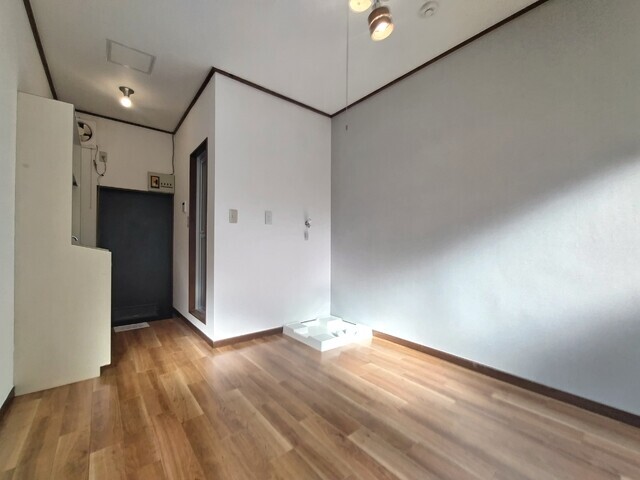 興洋ハイツ 室内写真1
