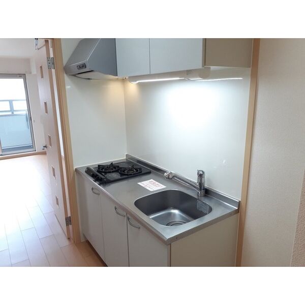 プレジェーネ 一津屋 室内写真2