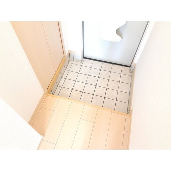プレジェーネ 一津屋 室内写真5