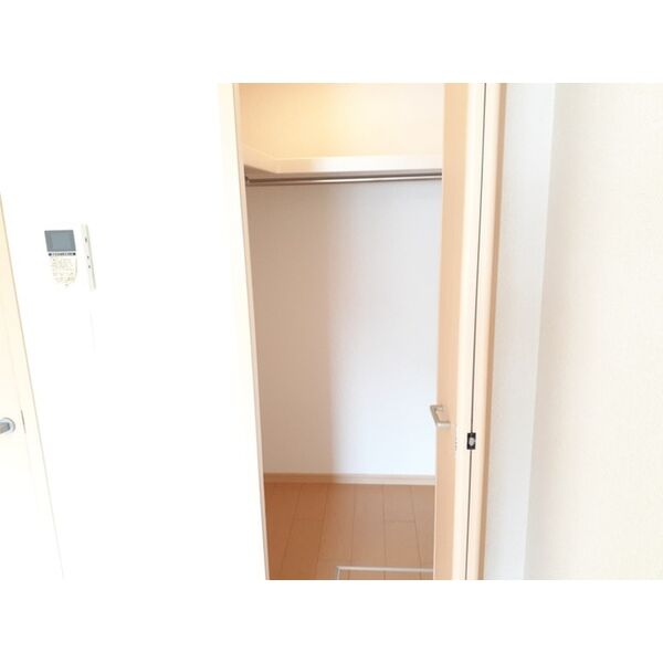 プレジェーネ 一津屋 室内写真6