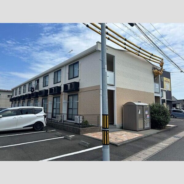 レオパレスセルリアン 建物画像