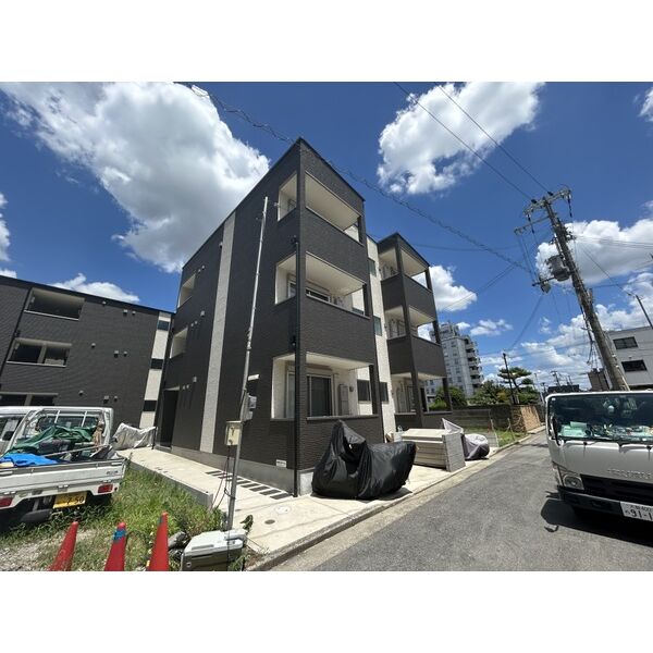 エステイトN湊 建物画像