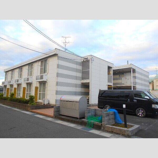 レオパレスAZZURRO 建物画像