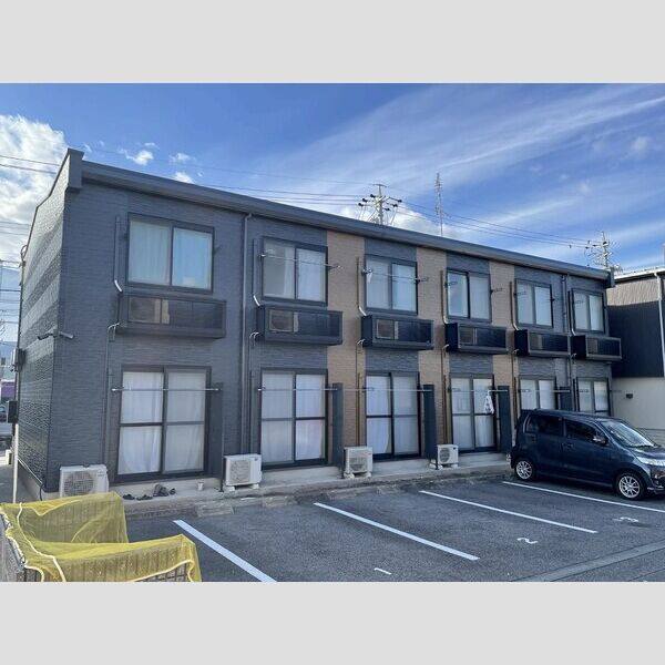 レオパレスミラドール十塚B 建物画像
