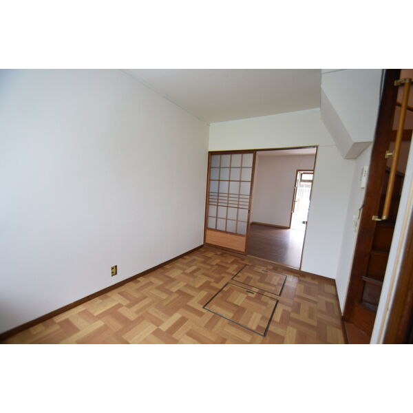 吉田戸建て 室内写真2