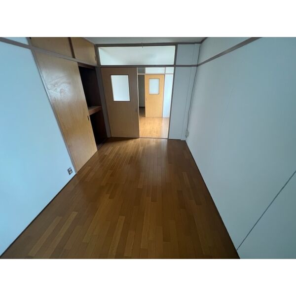 イサム産業ビル 室内写真1