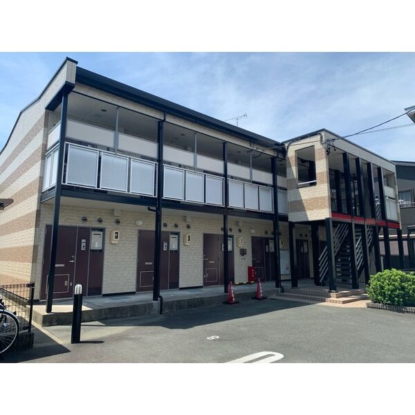 レオパレスネージュ