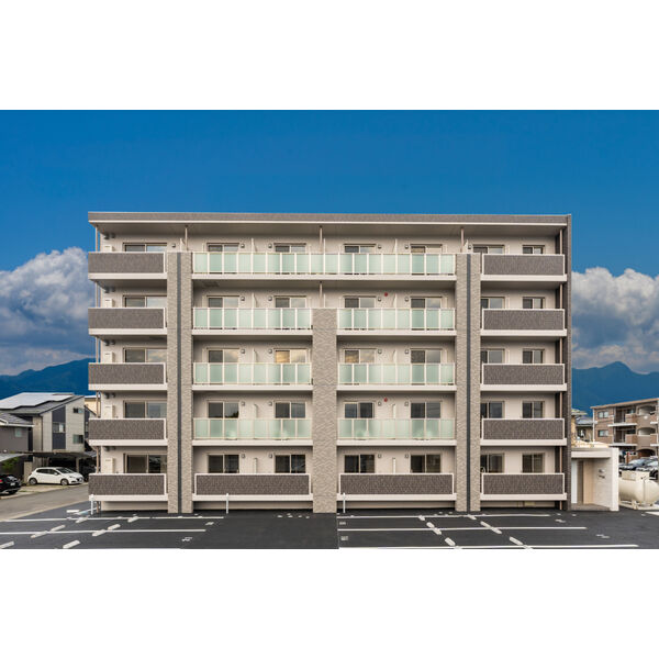 ヴィガラス川成新町
