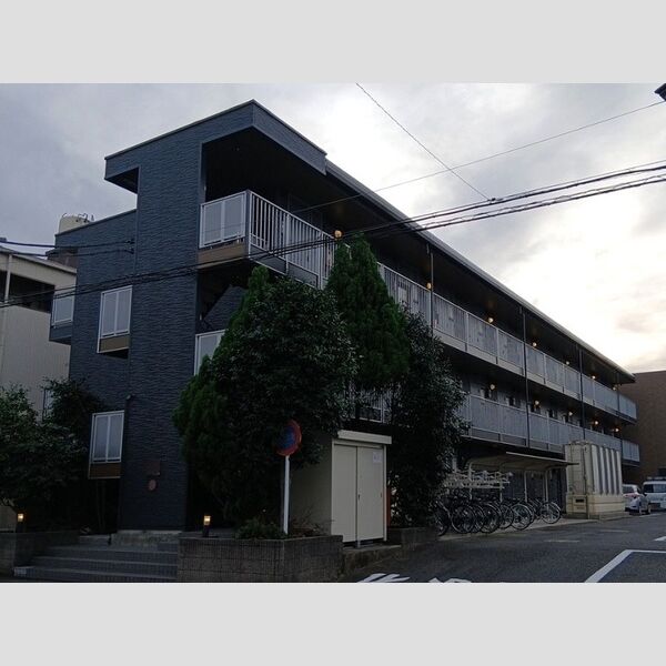 レオパレスハイツ流山 建物画像