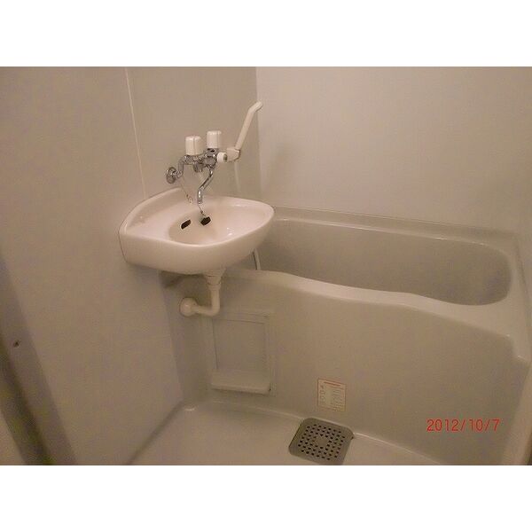 レオパレス泉壱番館 室内写真7