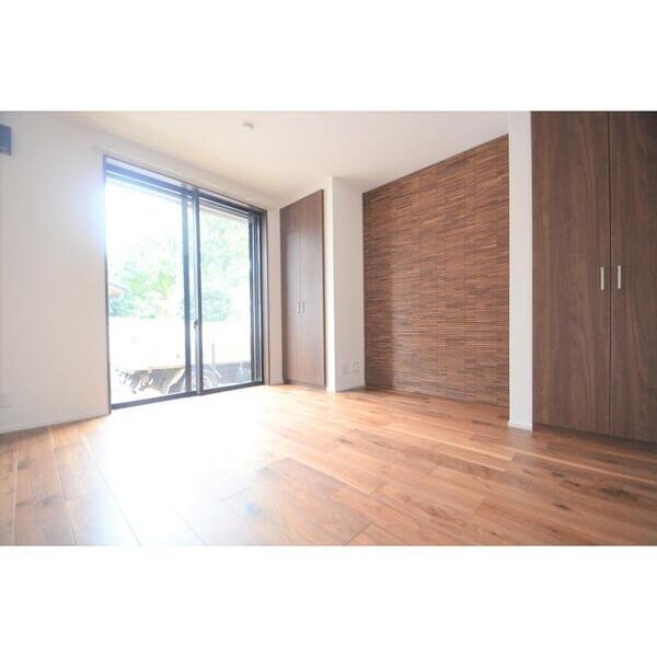 Urban luxe HANEGI 室内写真1