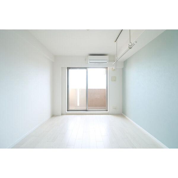 Gramercy Nipponbashi 室内写真1