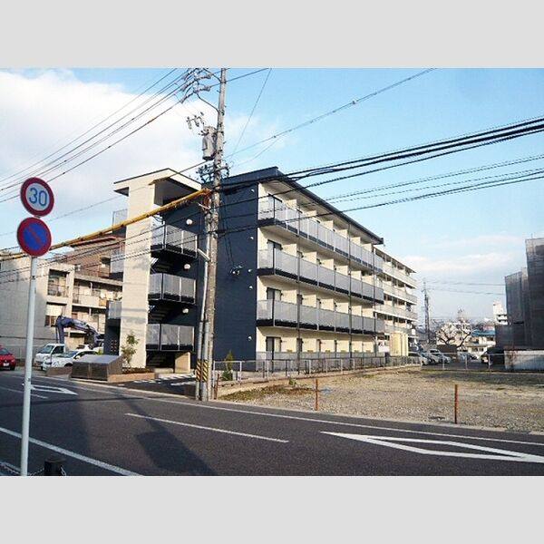 レオパレスウイング元城A 建物画像