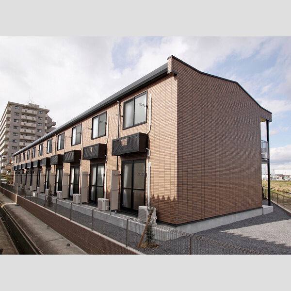 レオパレスグランディスリング 建物画像