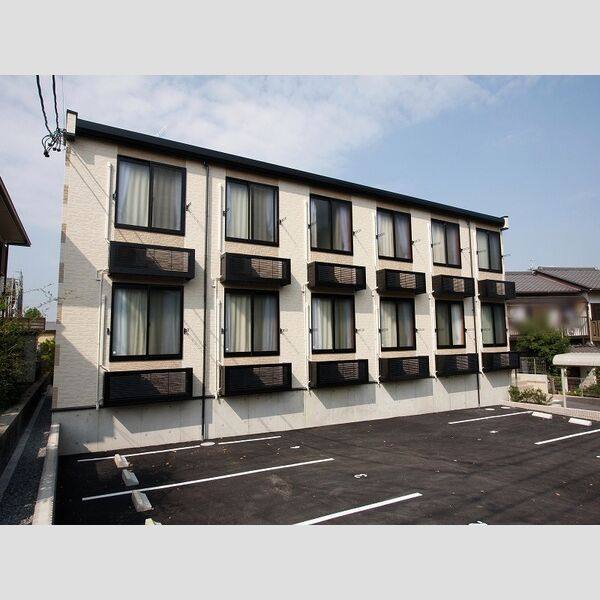 レオパレスKOZAKA8 建物画像