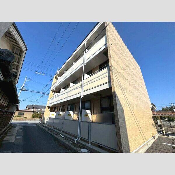 レオパレスレスペート 建物画像