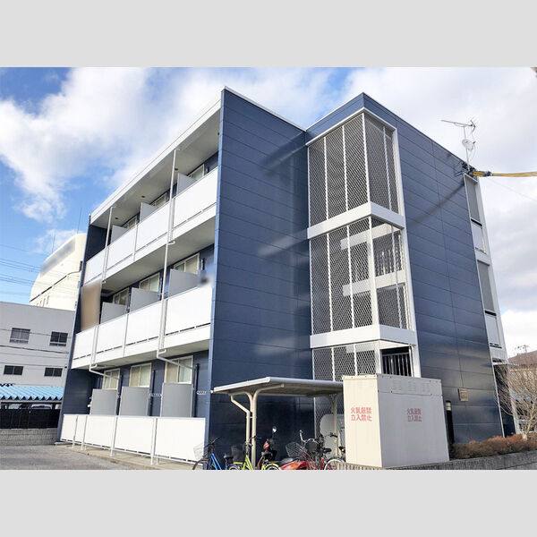 レオパレスジュネス いぶき 建物画像