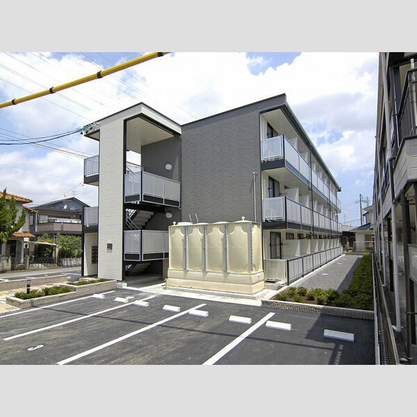 レオパレスナカダ 建物画像